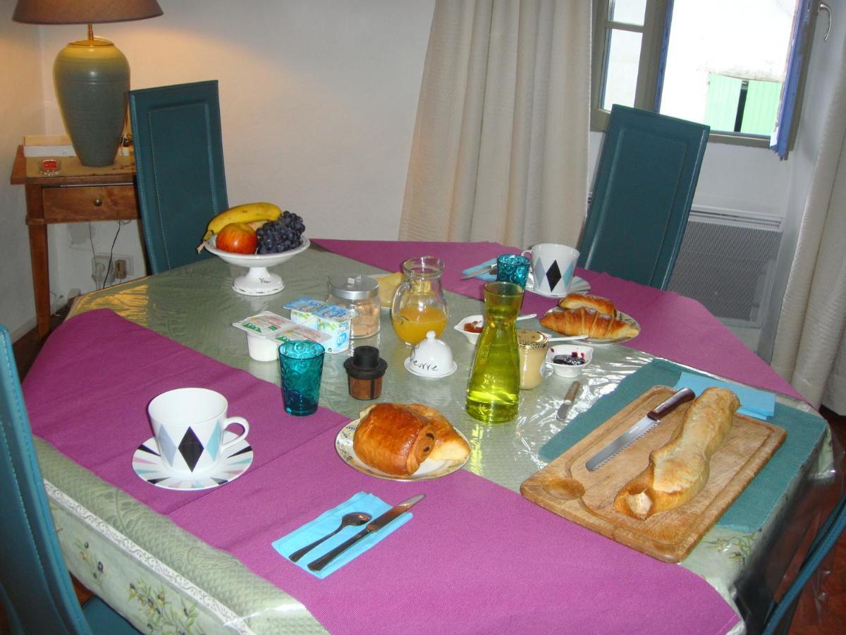 La Maison Bleue Sault-de-Vaucluse Eksteriør bilde